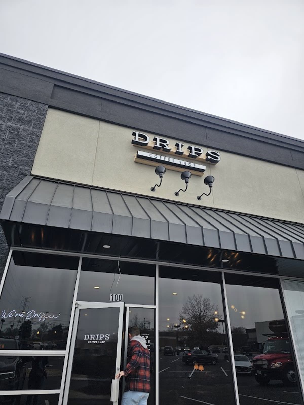 Drips Coffee Shop - Photo 5