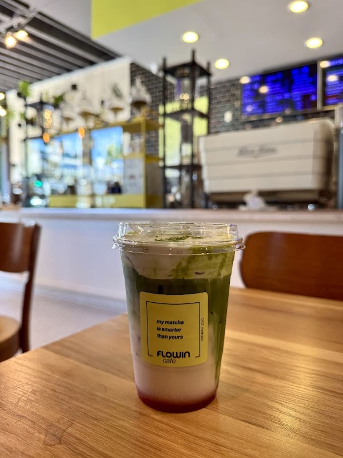 Flowin Cafe - Photo 2