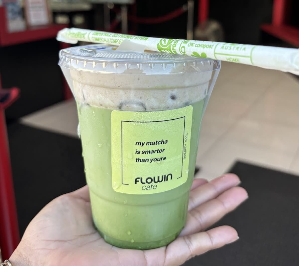 Flowin Cafe - Photo 5