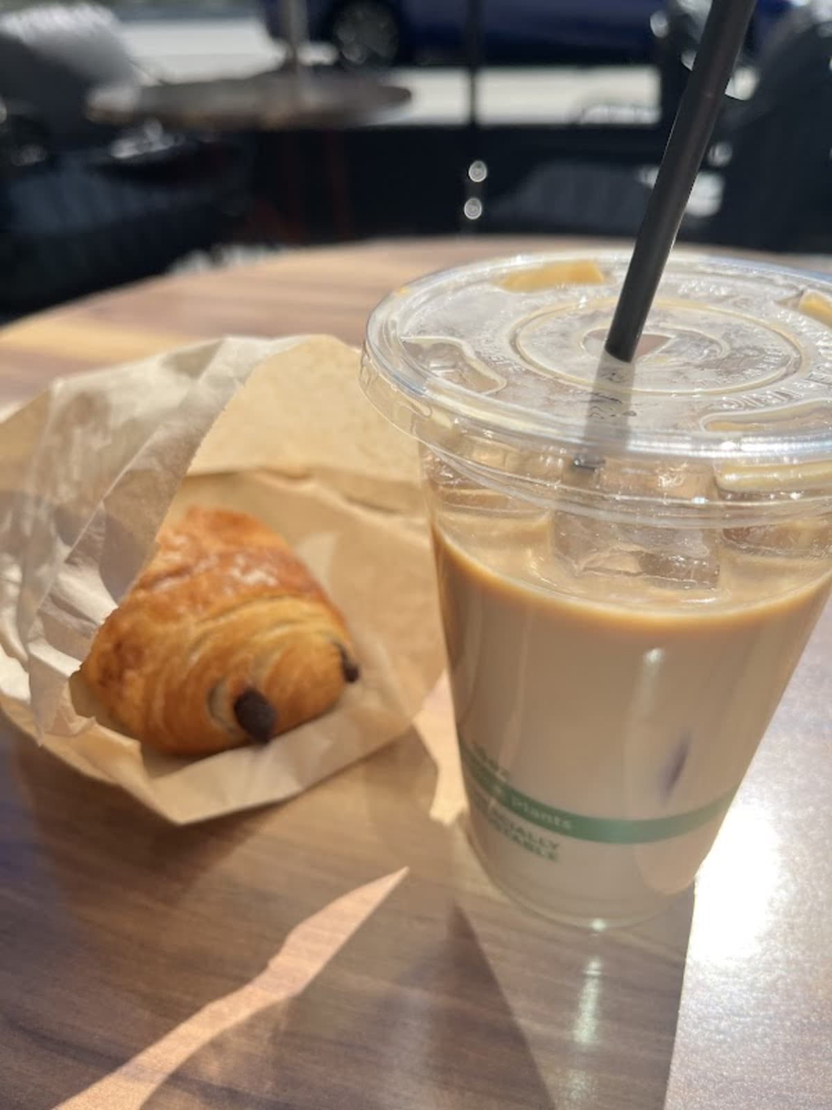 Funny Library Coffee Shop - Photo 4