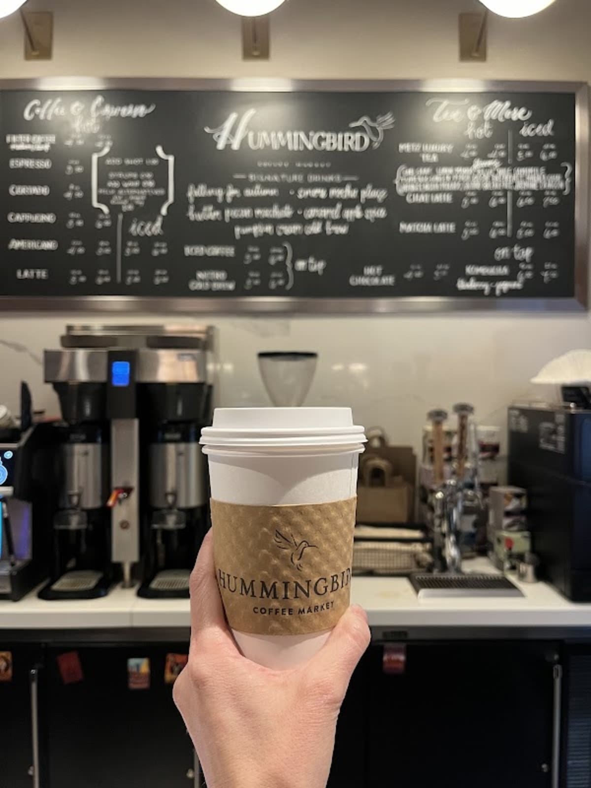 Hummingbird - Photo 3