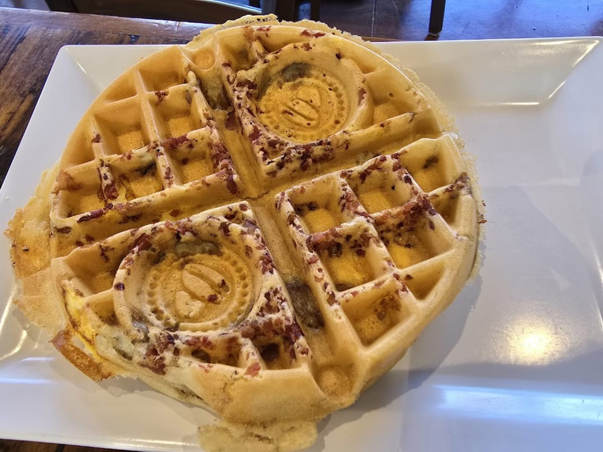 Just Love Coffee Cafe - Photo 3