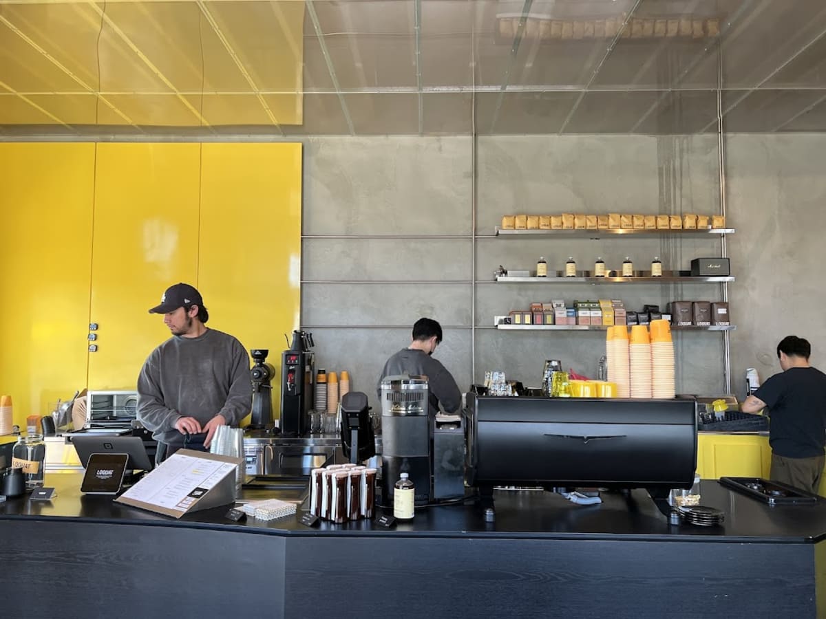 Loquat Coffee - Photo 3