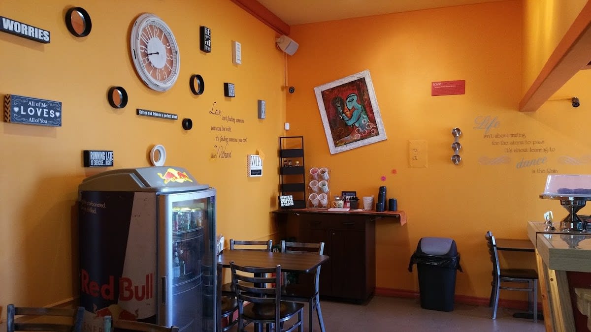 Mingles Tea Bar - Photo 1