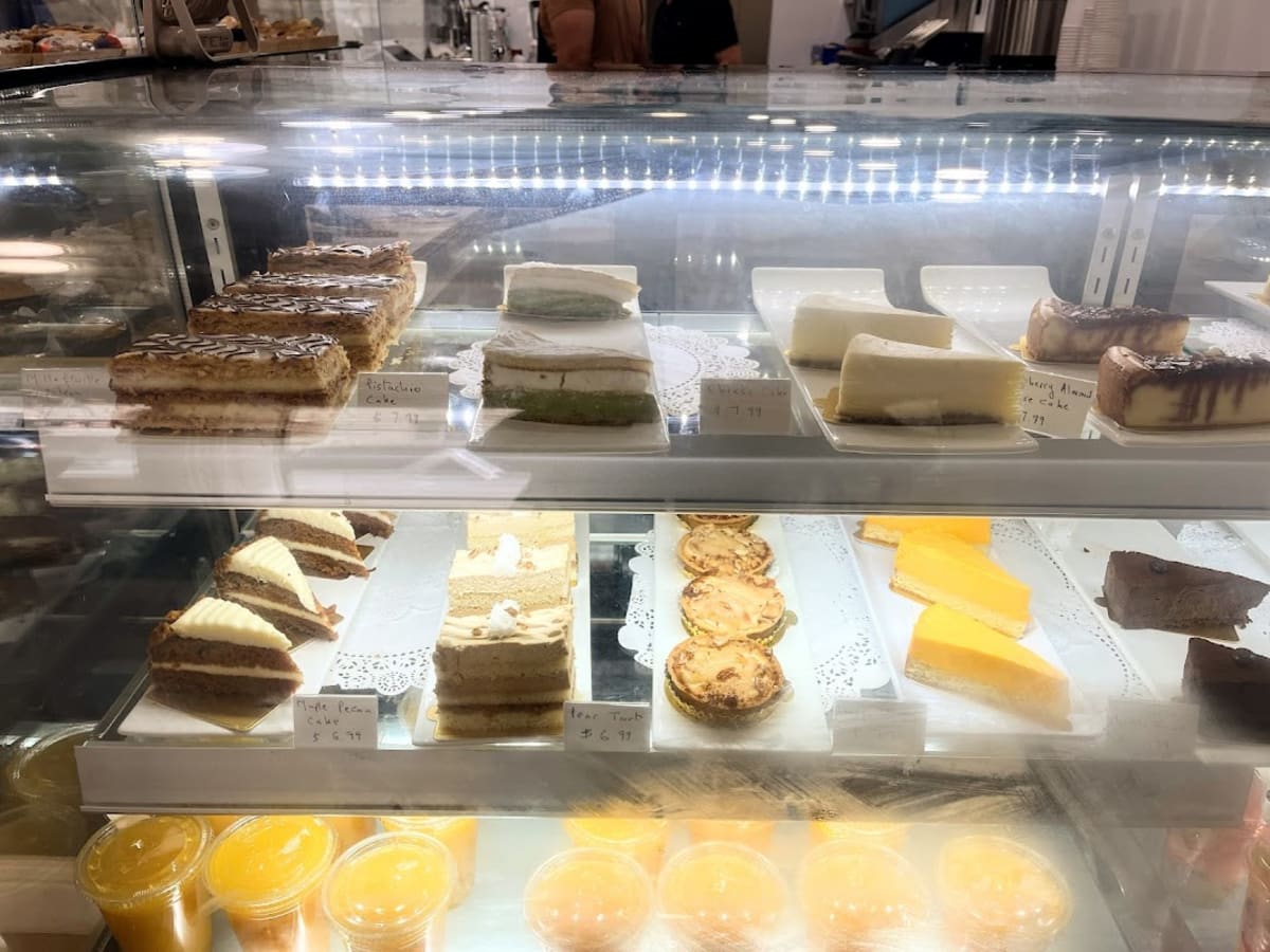 Paris Cafe - Photo 4