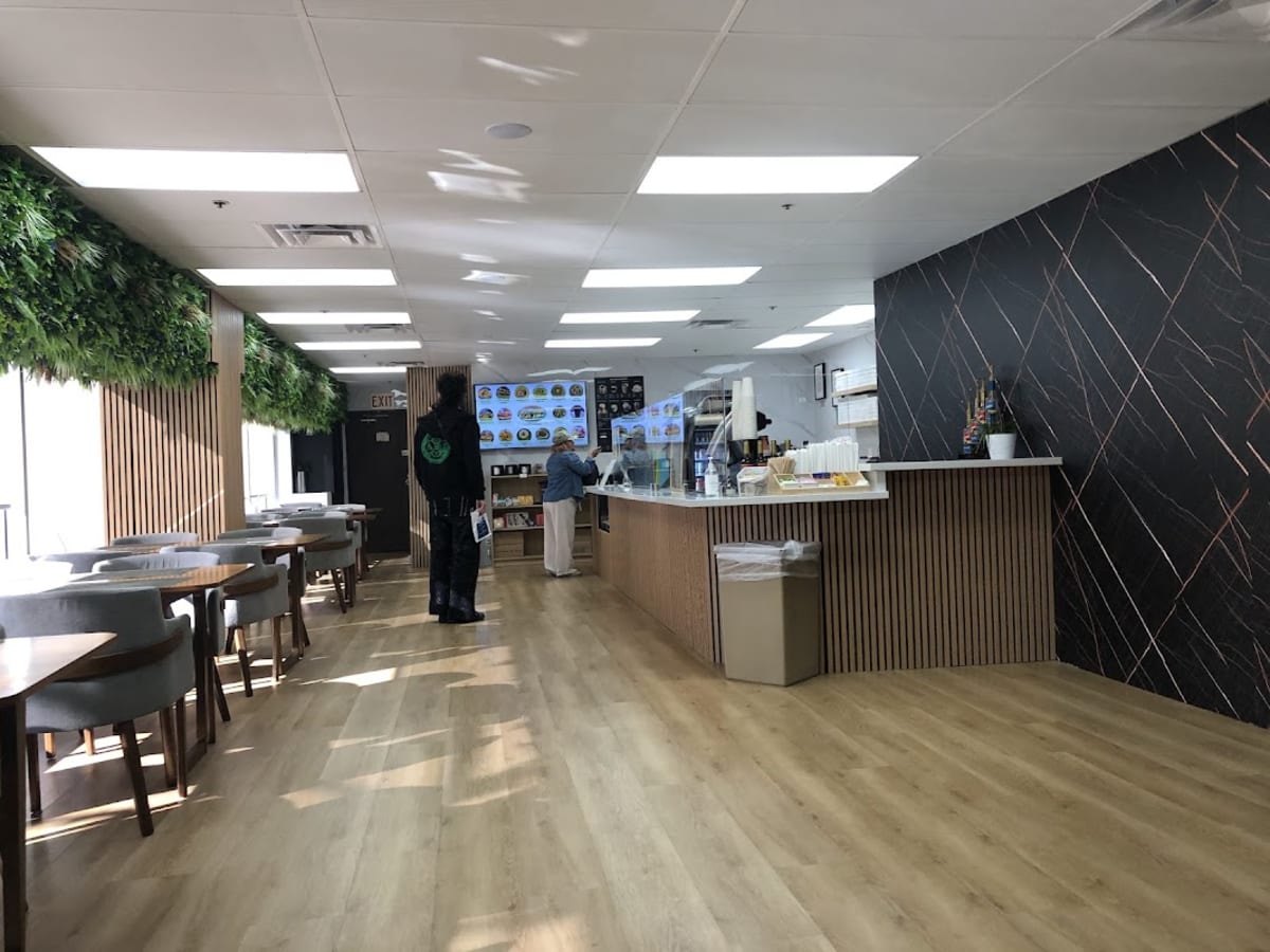 Rumors Cafe - Photo 5