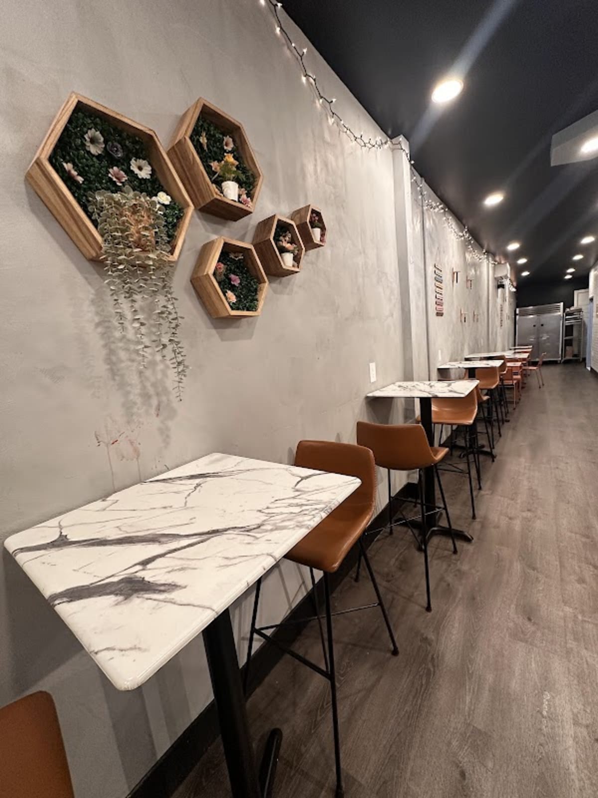 Tea and Milk - Photo 4