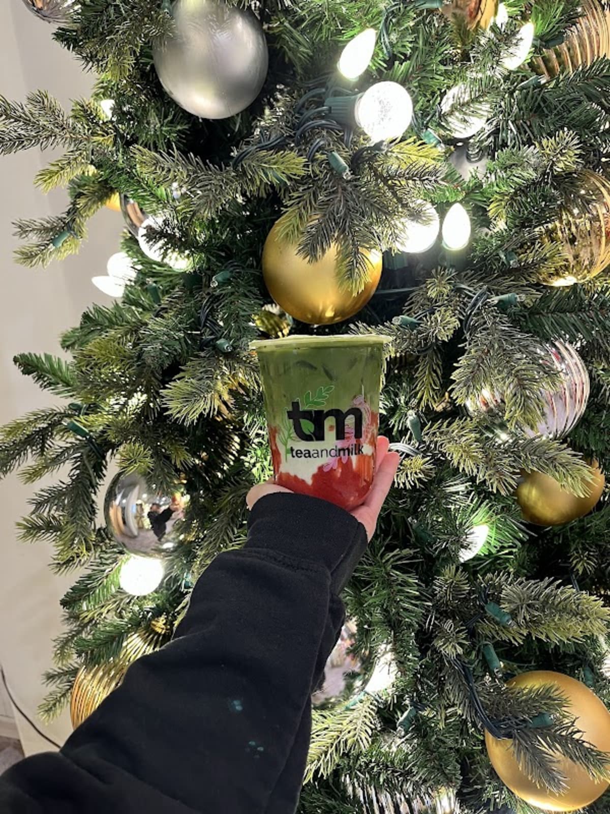 Tea and Milk - Photo 4