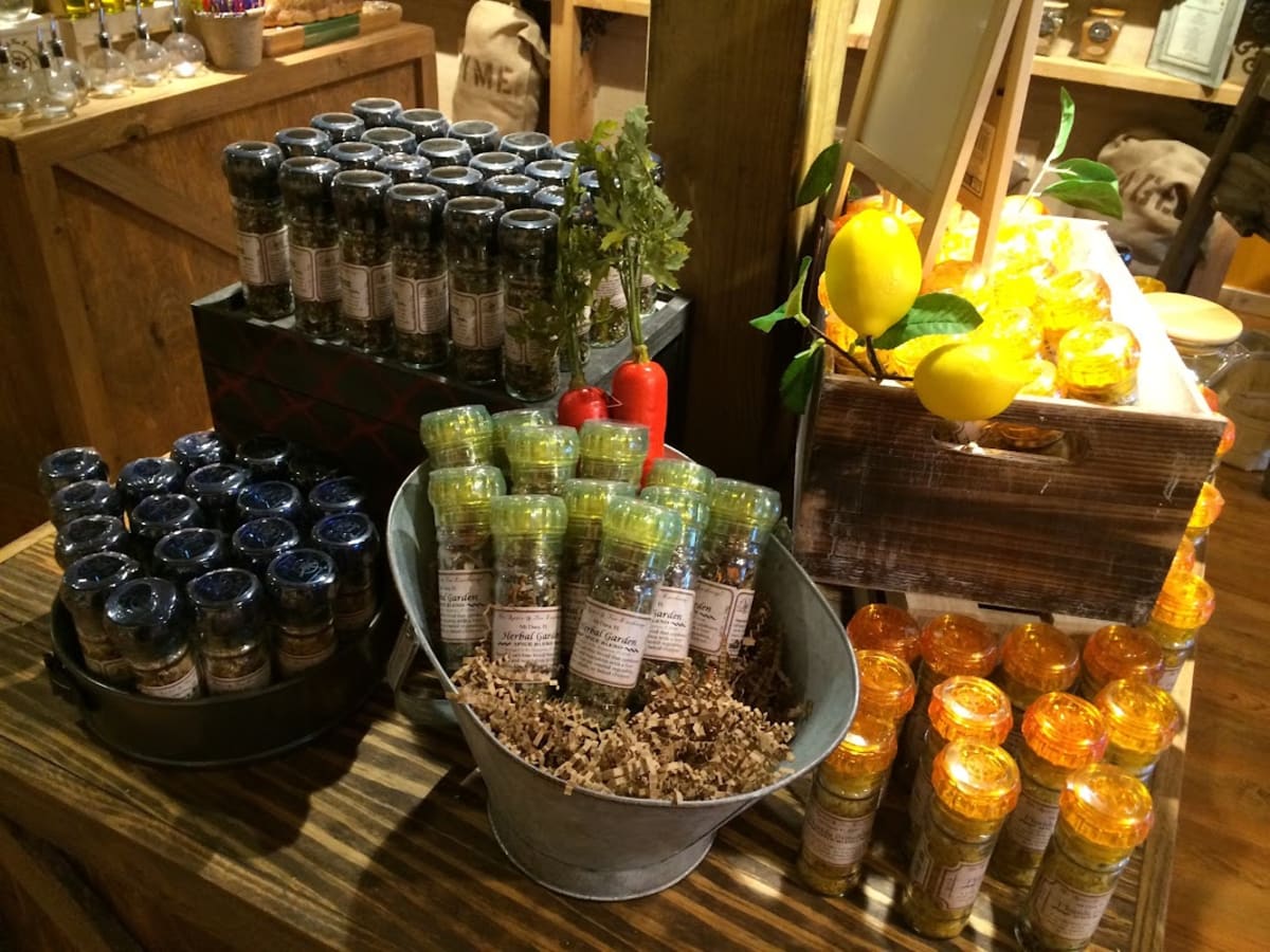 The Spice & Tea Exchange - Photo 2