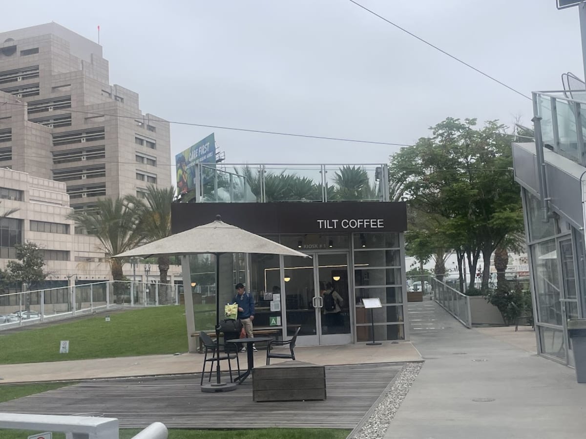 Tilt Coffee Bar - Photo 5