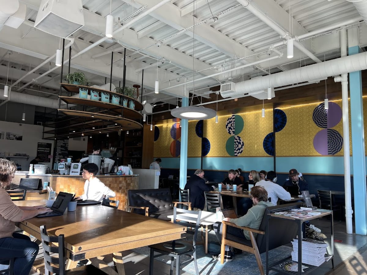 8th & Roast - Photo 4