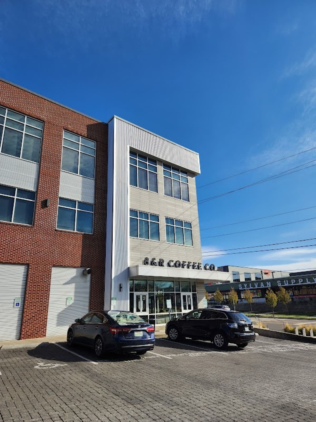 8th & Roast - Photo 5