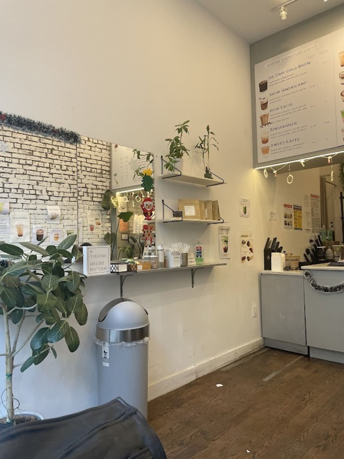 A’more Caffe - Photo 3