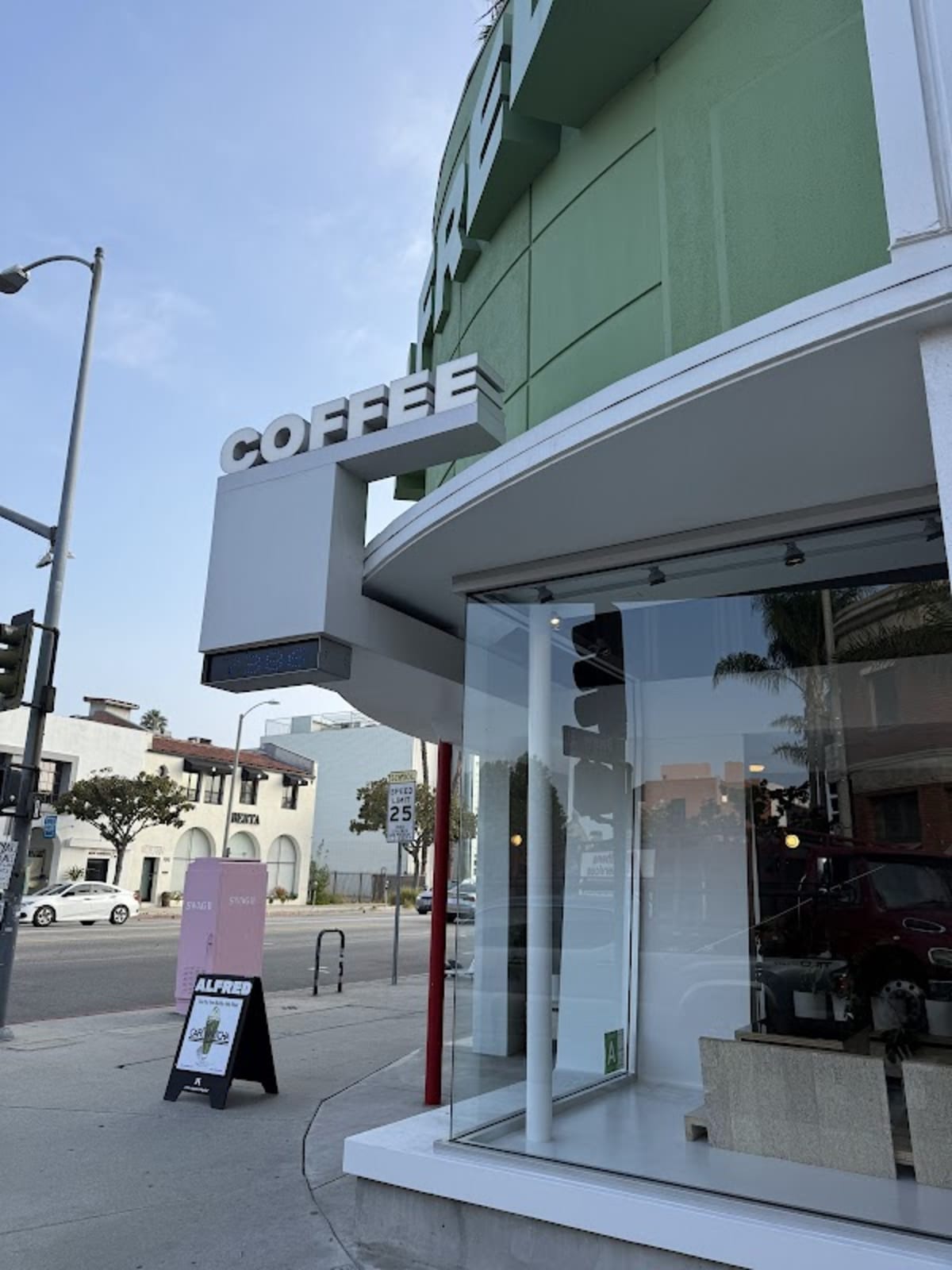 Alfred Coffee - Photo 3