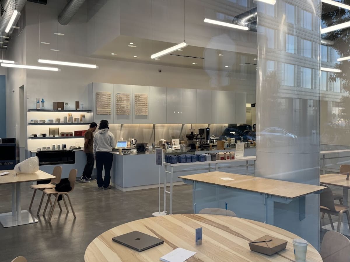 Blue Bottle | Mission Rock - Photo 1