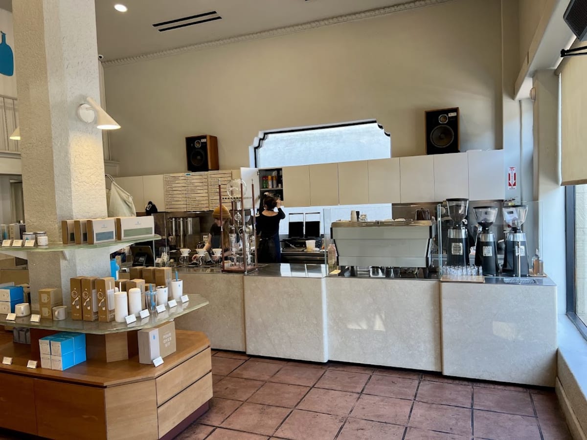 Blue Bottle Coffee - Photo 3