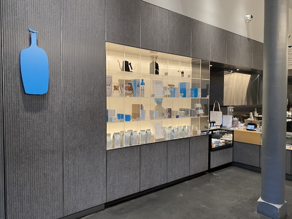 Blue Bottle Coffee - Photo 1