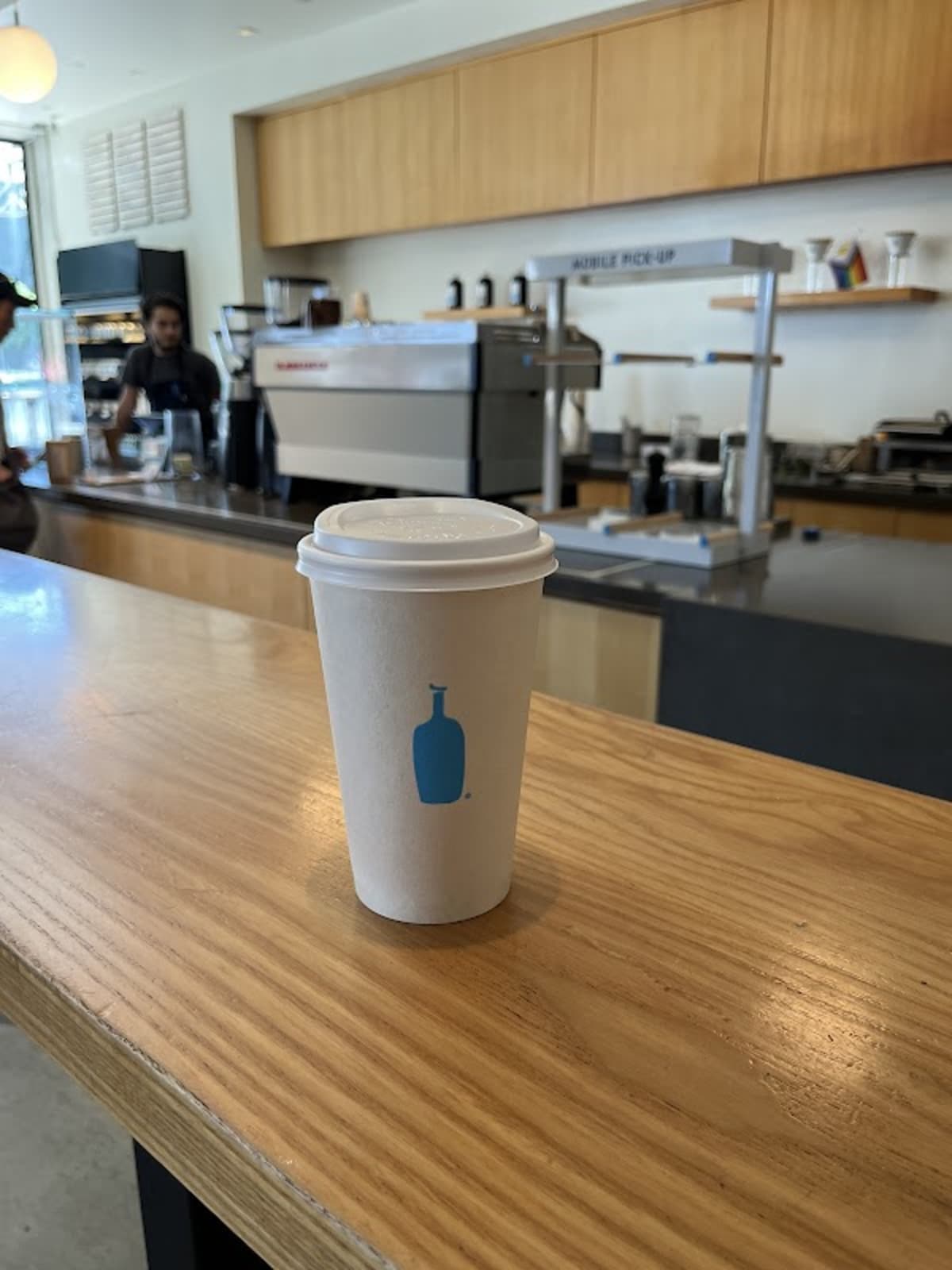 Blue Bottle Coffee - Photo 3