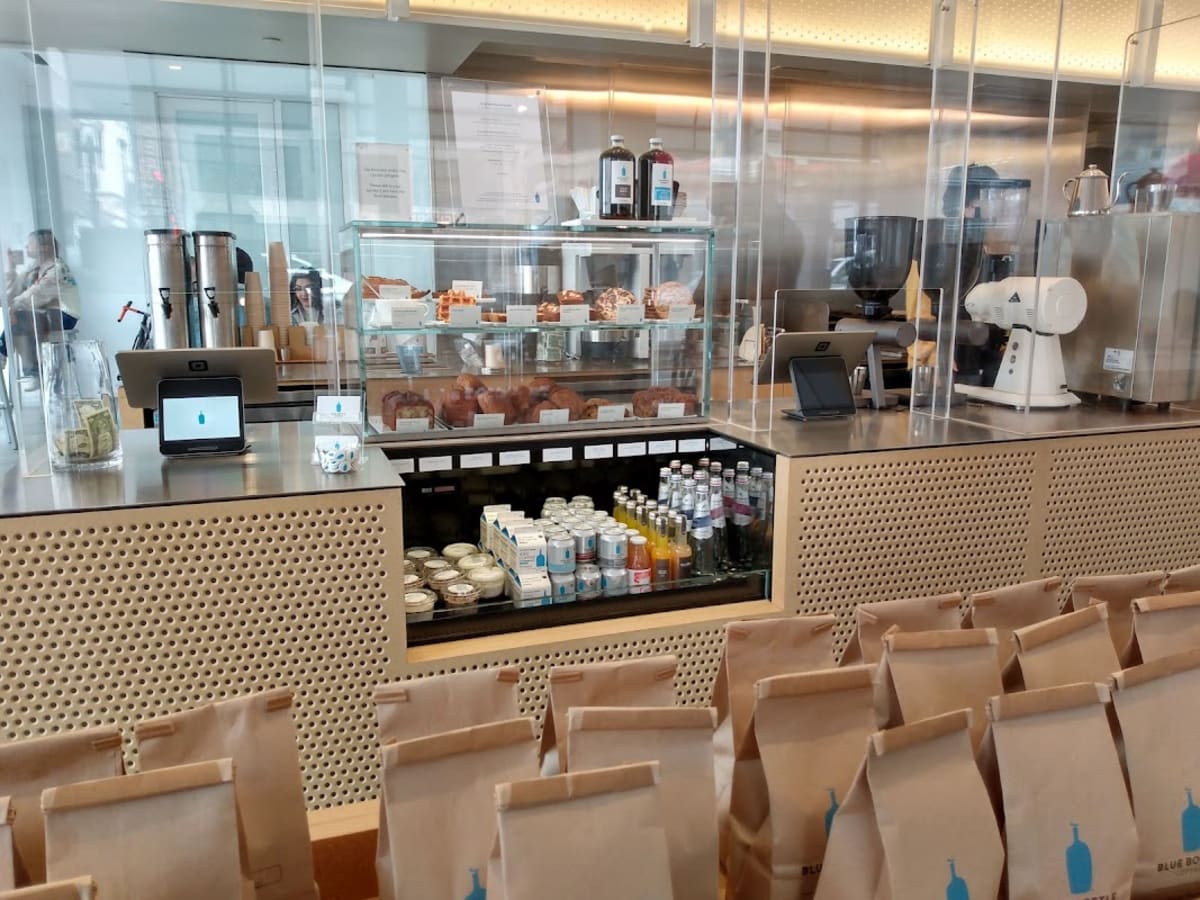 Blue Bottle Coffee - Photo 1