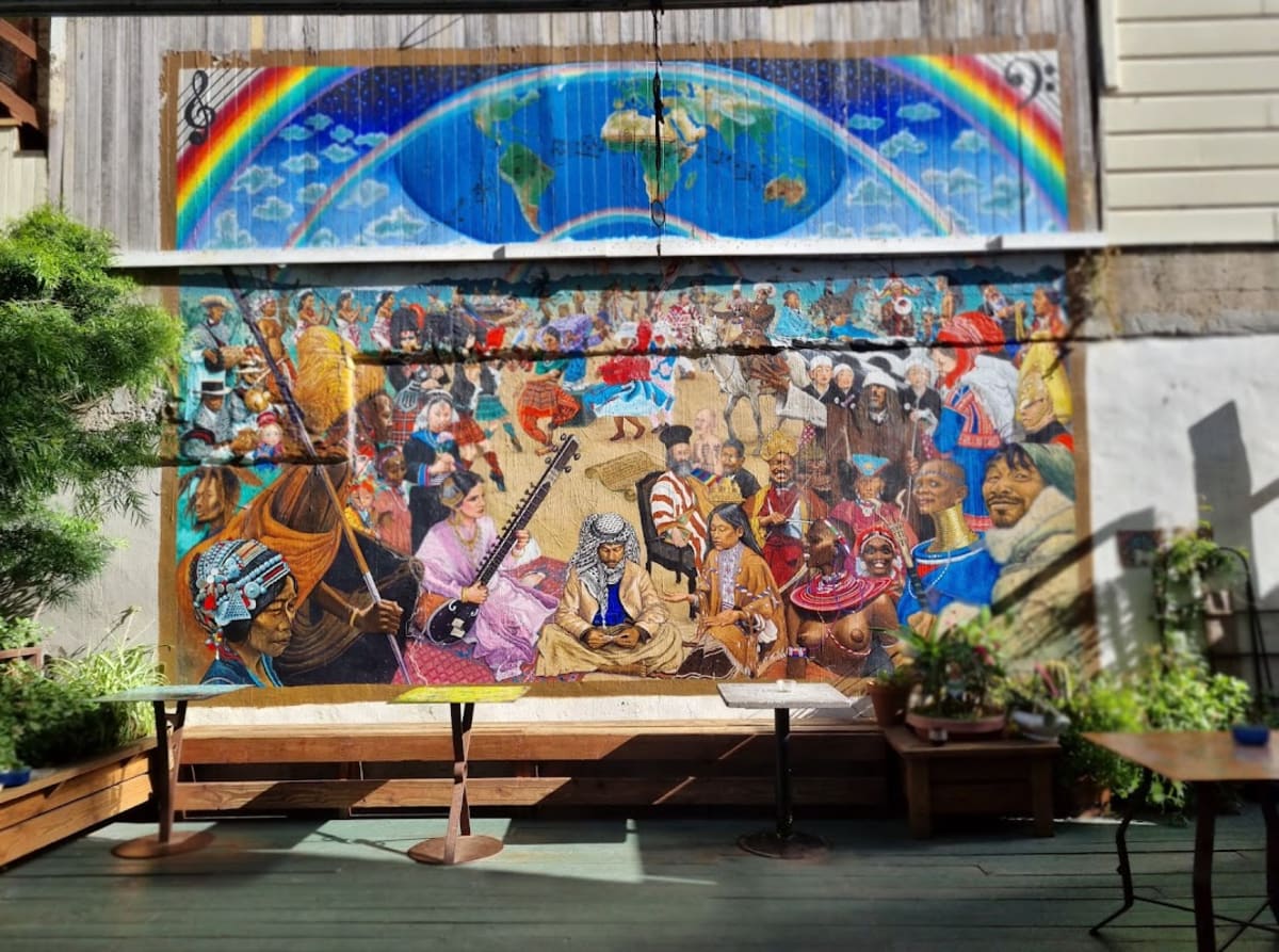 Cafe International - Photo 4