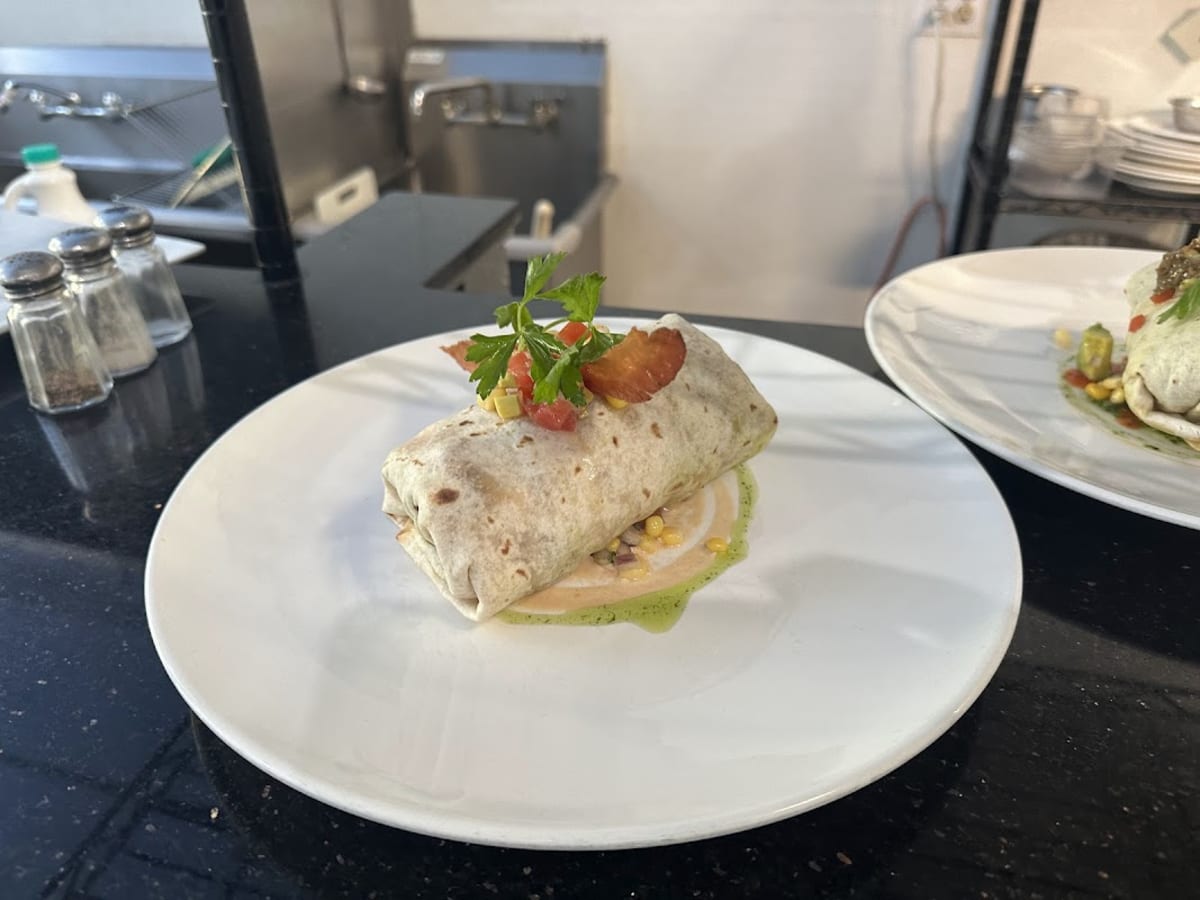 Cafe La Flore Irving - Photo 4