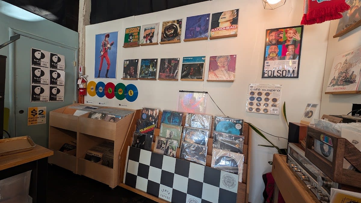 Cafe Suspiro - Photo 4