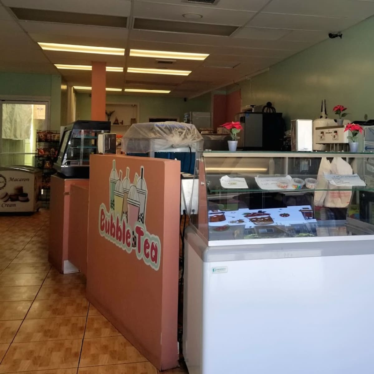 FrosTea Boba Tea and Shaved Snow Cafe - Photo 4