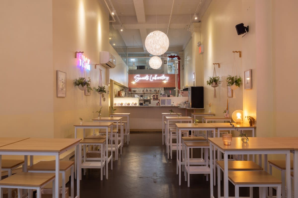 Hanamizuki Cafe - Photo 1