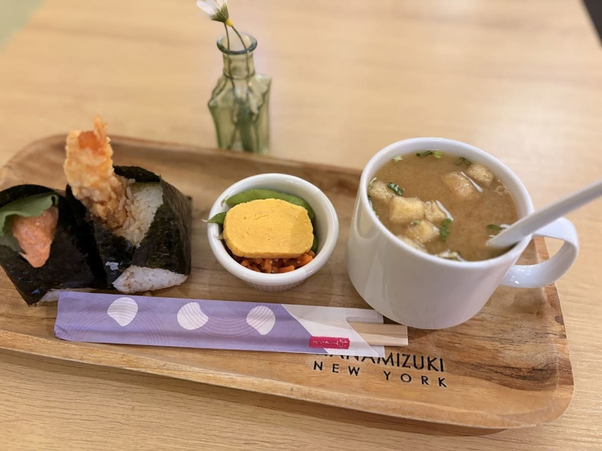 Hanamizuki Cafe - Photo 3