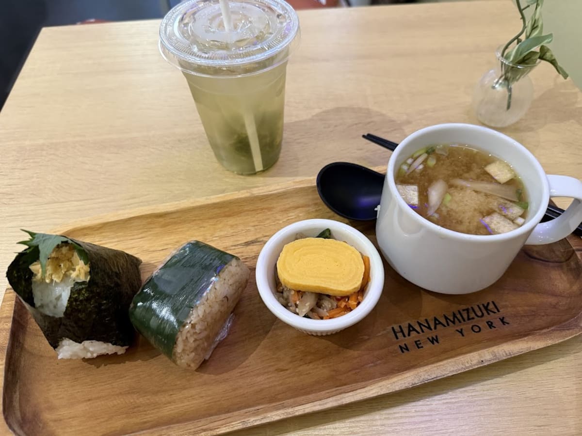 Hanamizuki Cafe - Photo 4