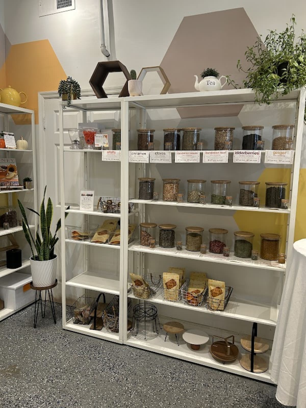 Just Add Honey Tea Company - Photo 4