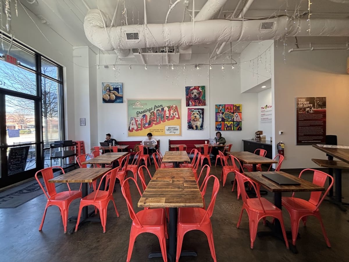 Just Love Coffee Cafe - Photo 4