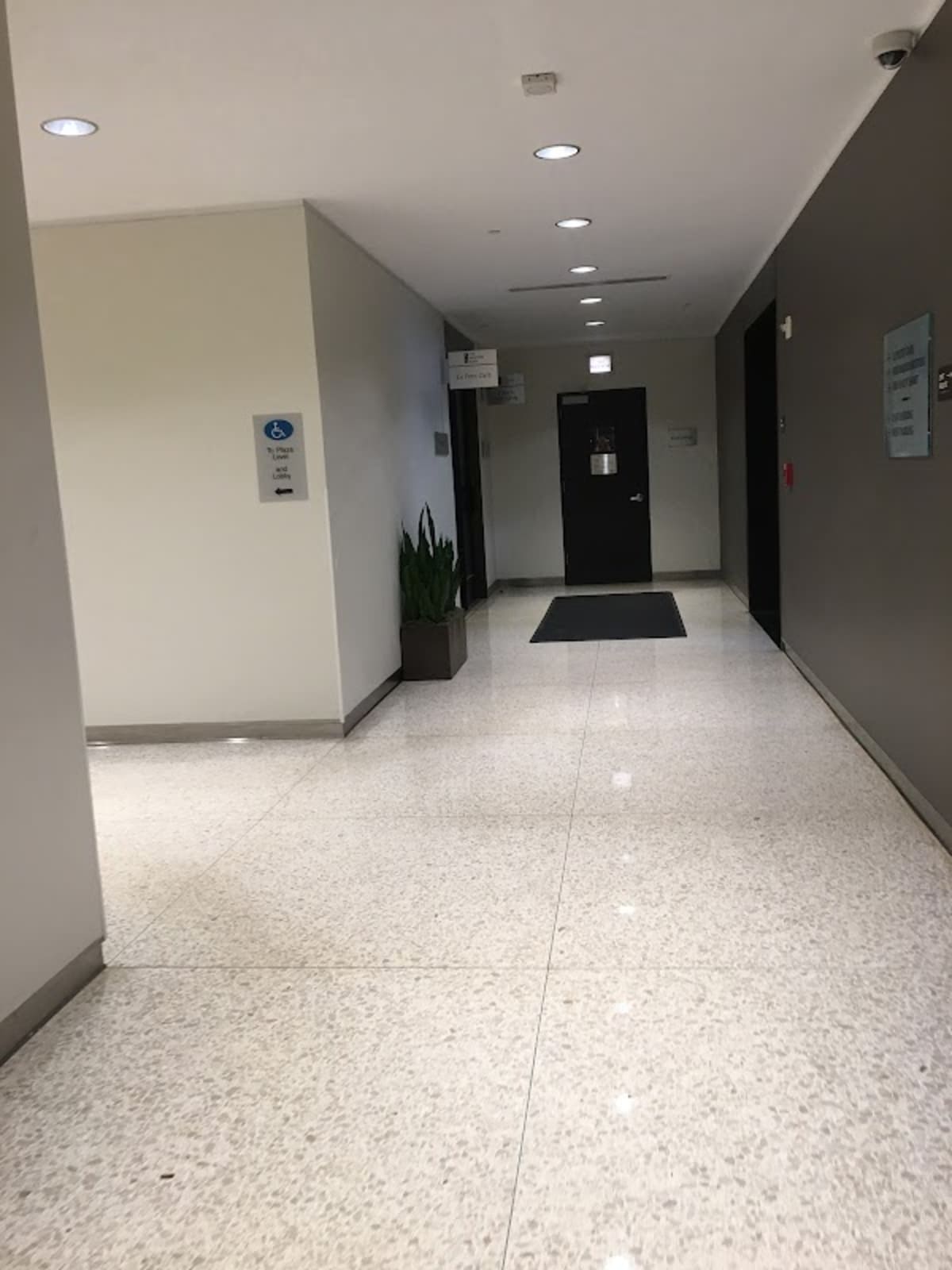 Le Petit Cafe - Photo 4