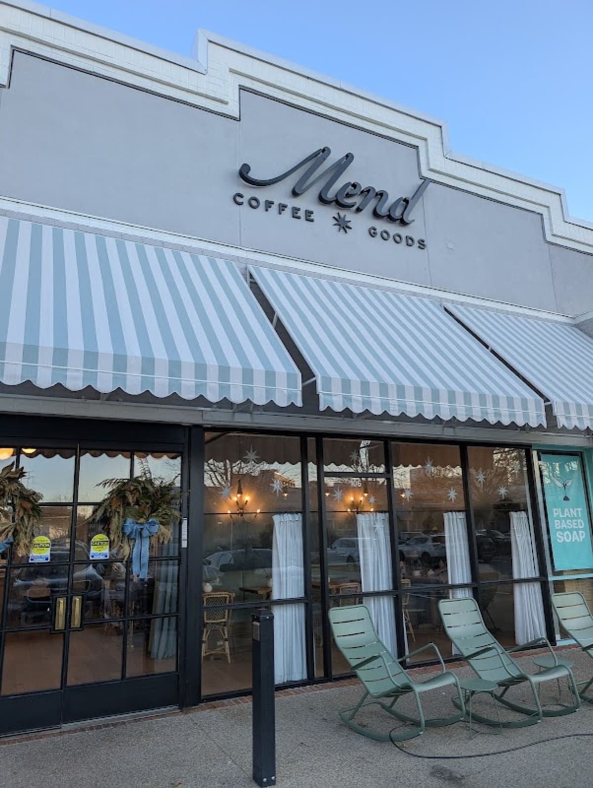 Mend Coffee & Goods - Photo 4