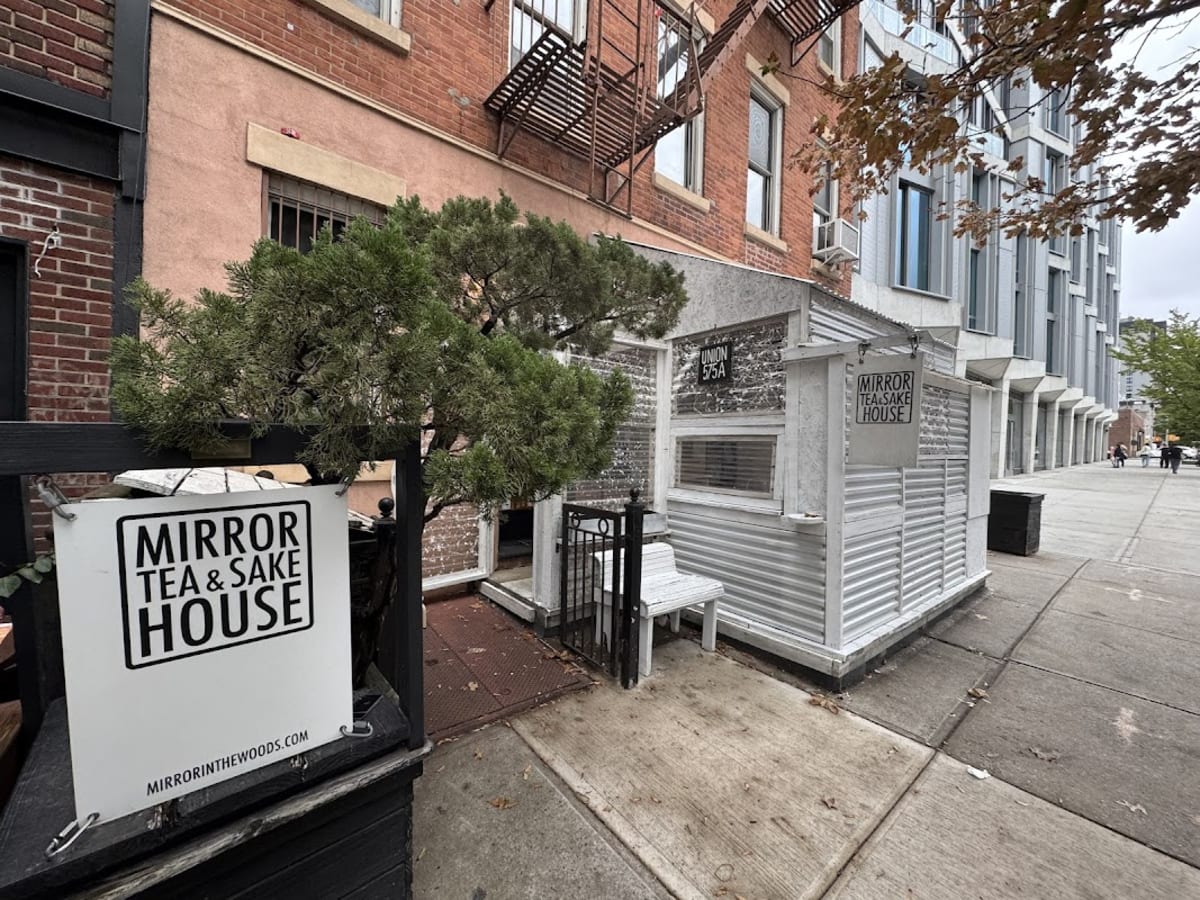 MIRROR tea house - Photo 5