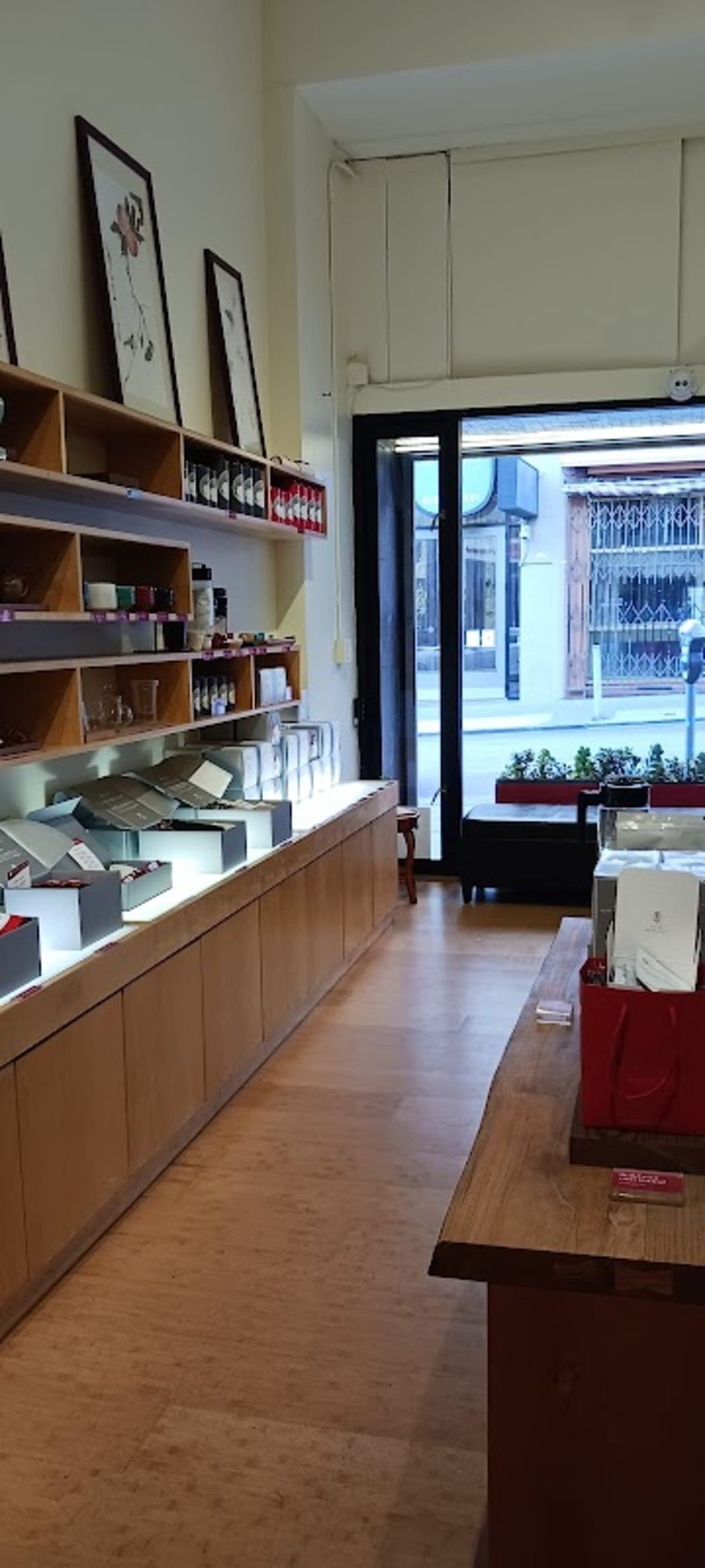 Red Blossom Tea Company - Photo 4