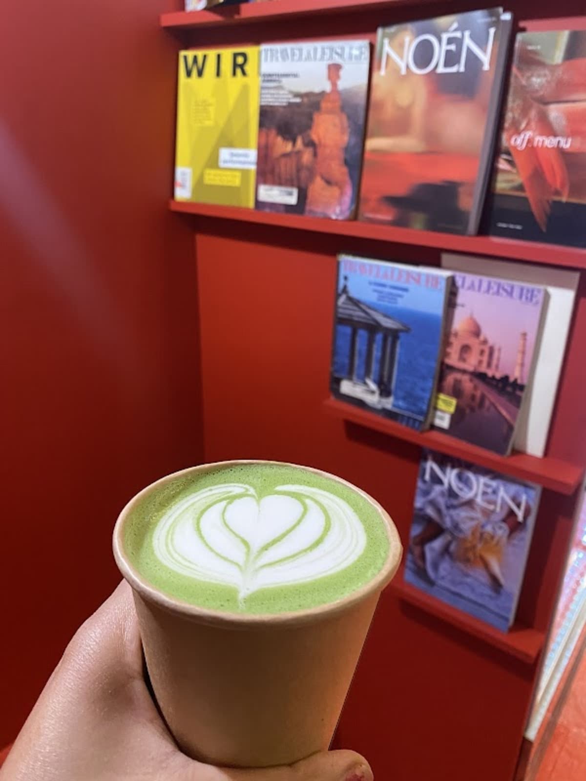 Red Coffee Stand - Photo 2