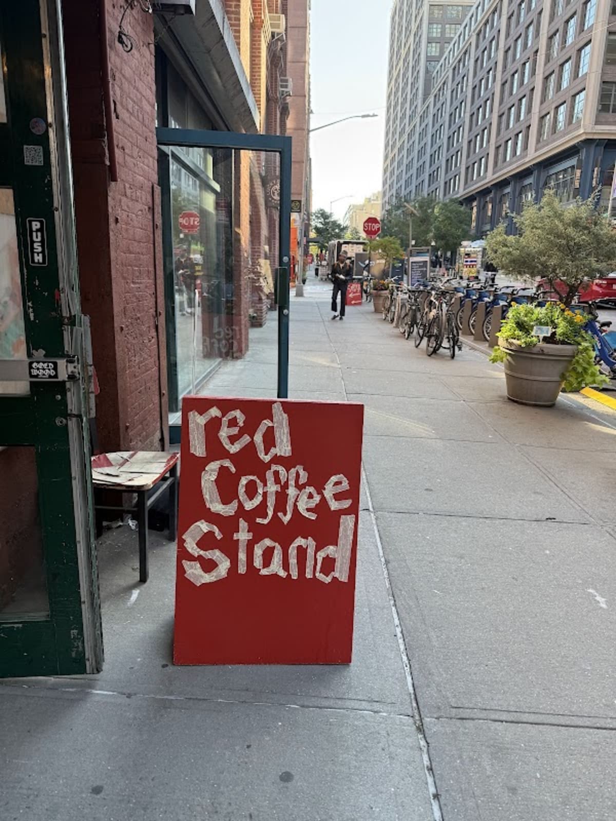 Red Coffee Stand - Photo 4