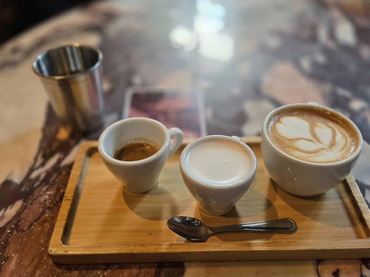 Saint Frank Coffee - Photo 2