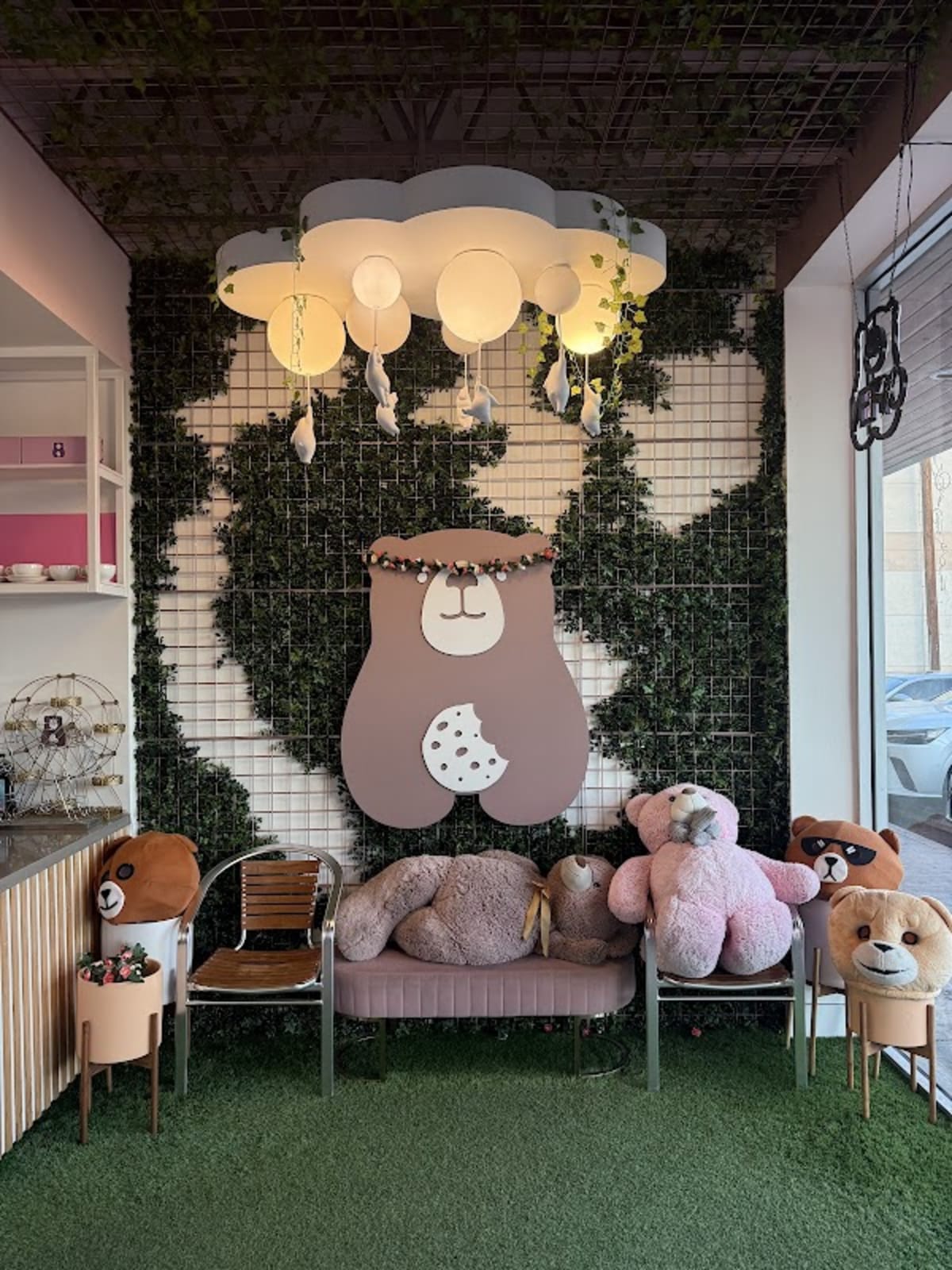 Somemore LA - Photo 3