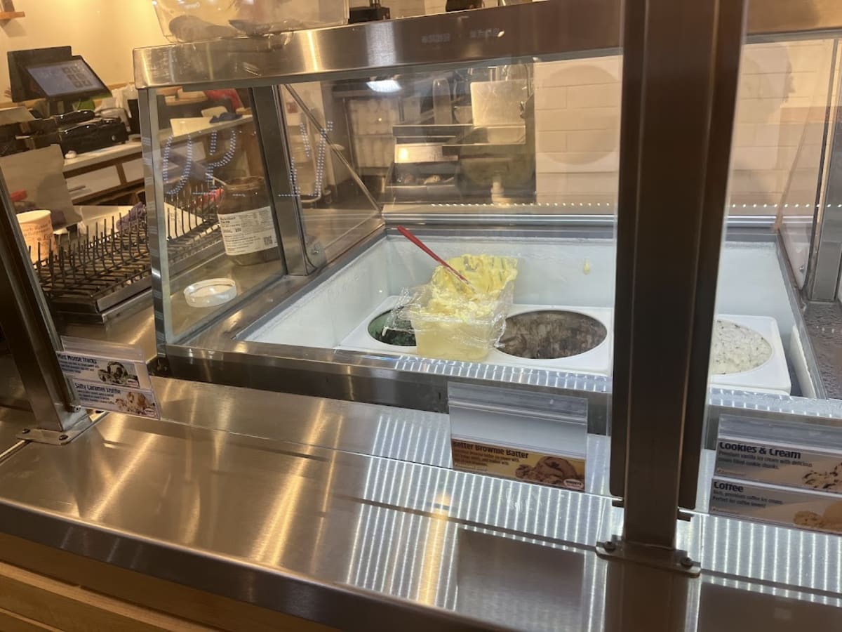 Tea Leaf and Creamery - Photo 5