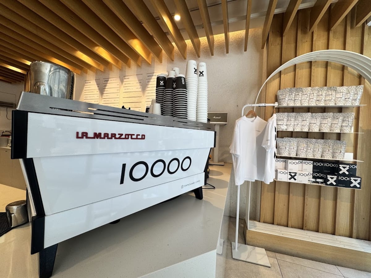 Ten Thousand Coffee - Photo 5