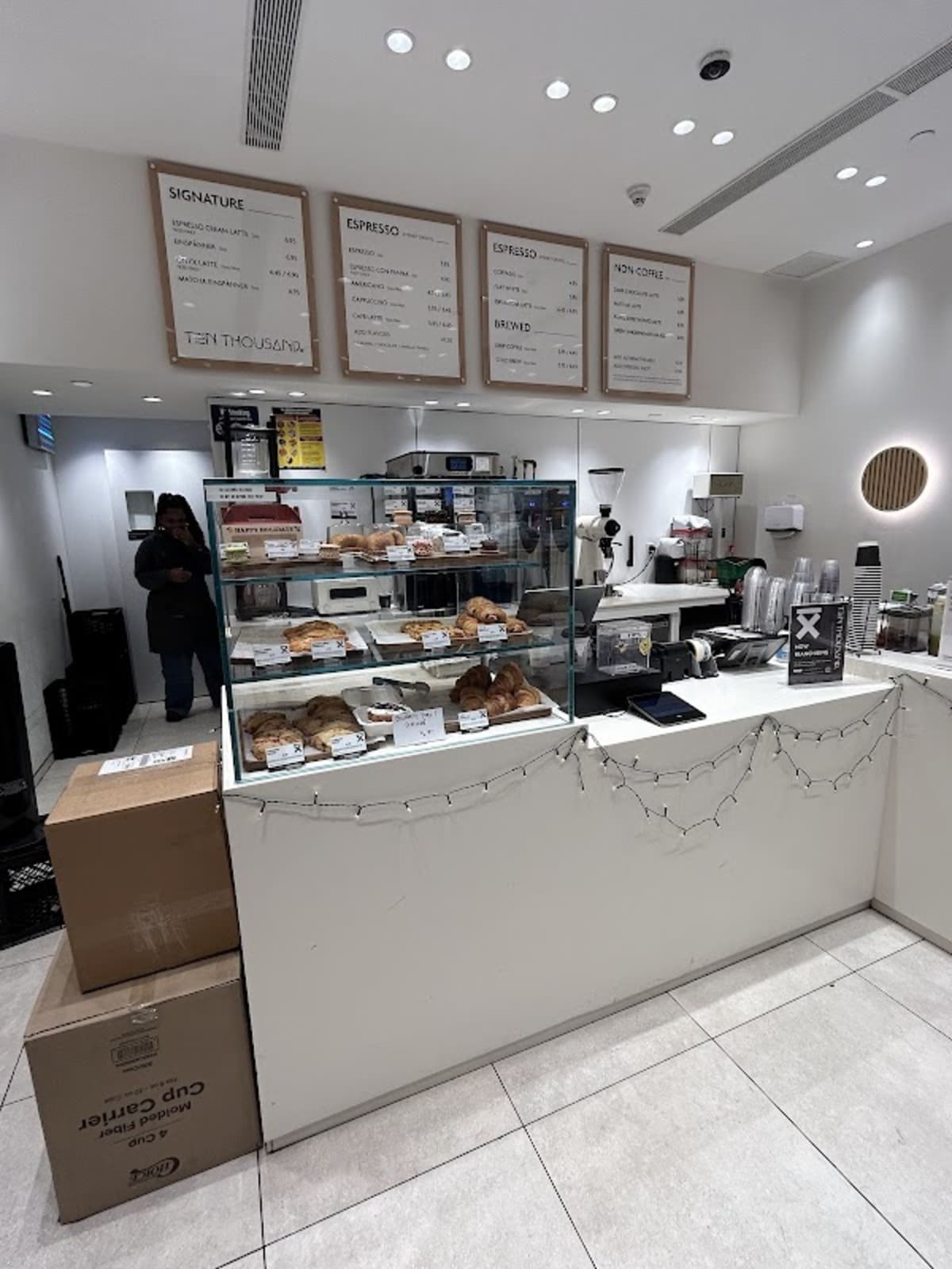 Ten Thousand Coffee - Photo 5