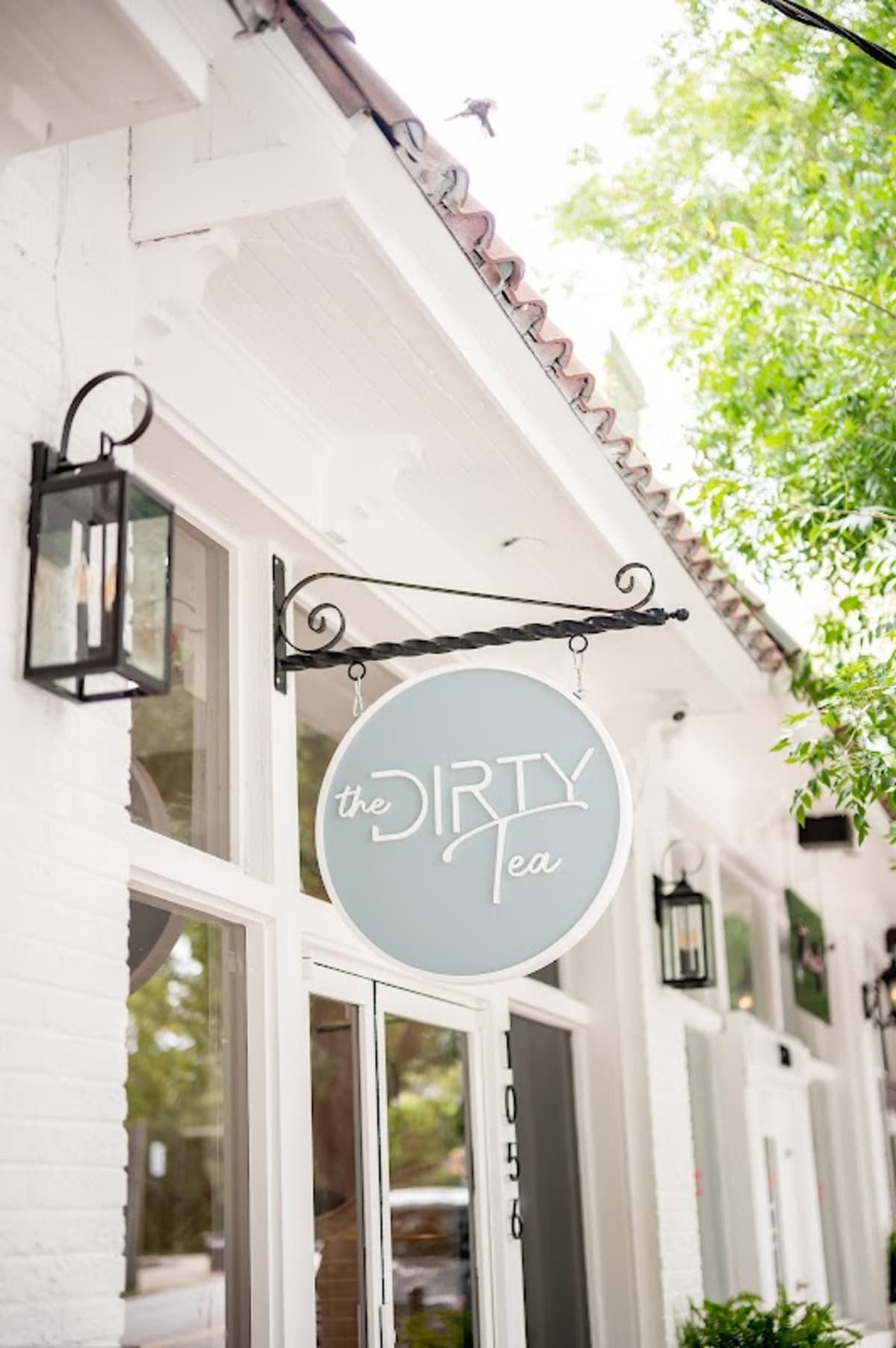 The Dirty Tea - Photo 1