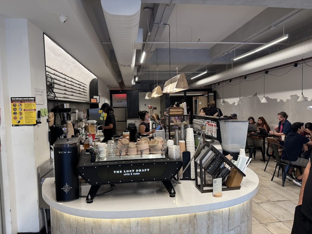 The Lost Draft - Photo 3