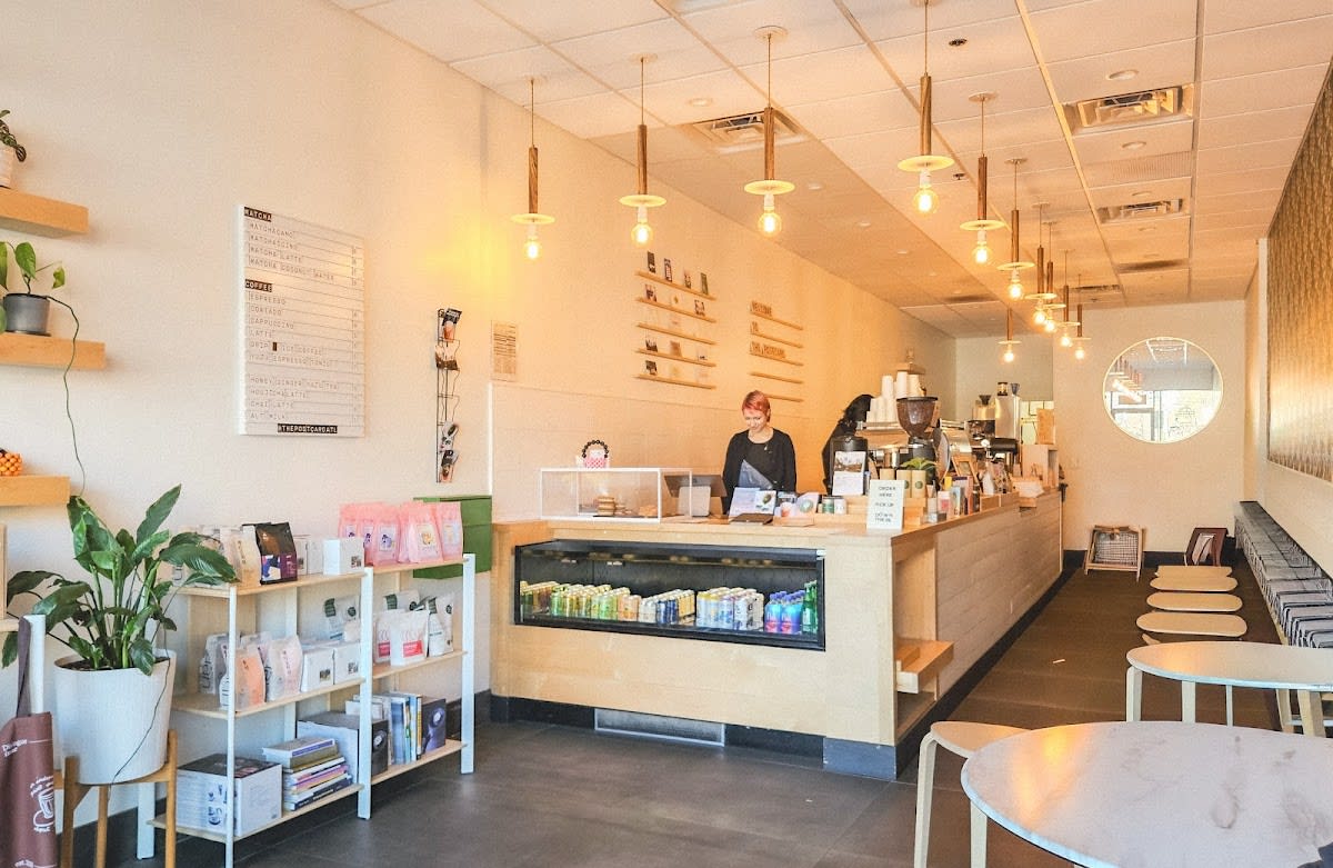 The Postcard - Photo 2