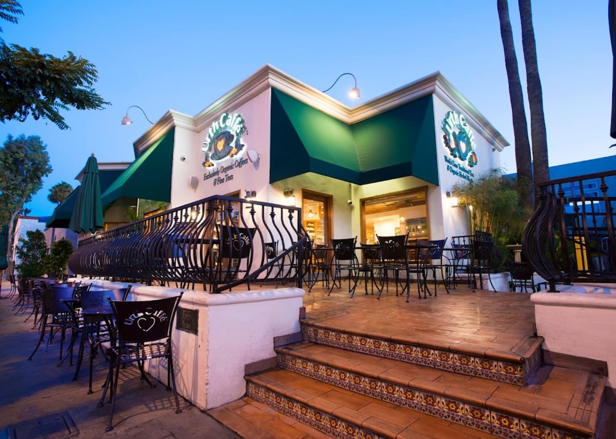 Urth Caffe Melrose - Photo 1