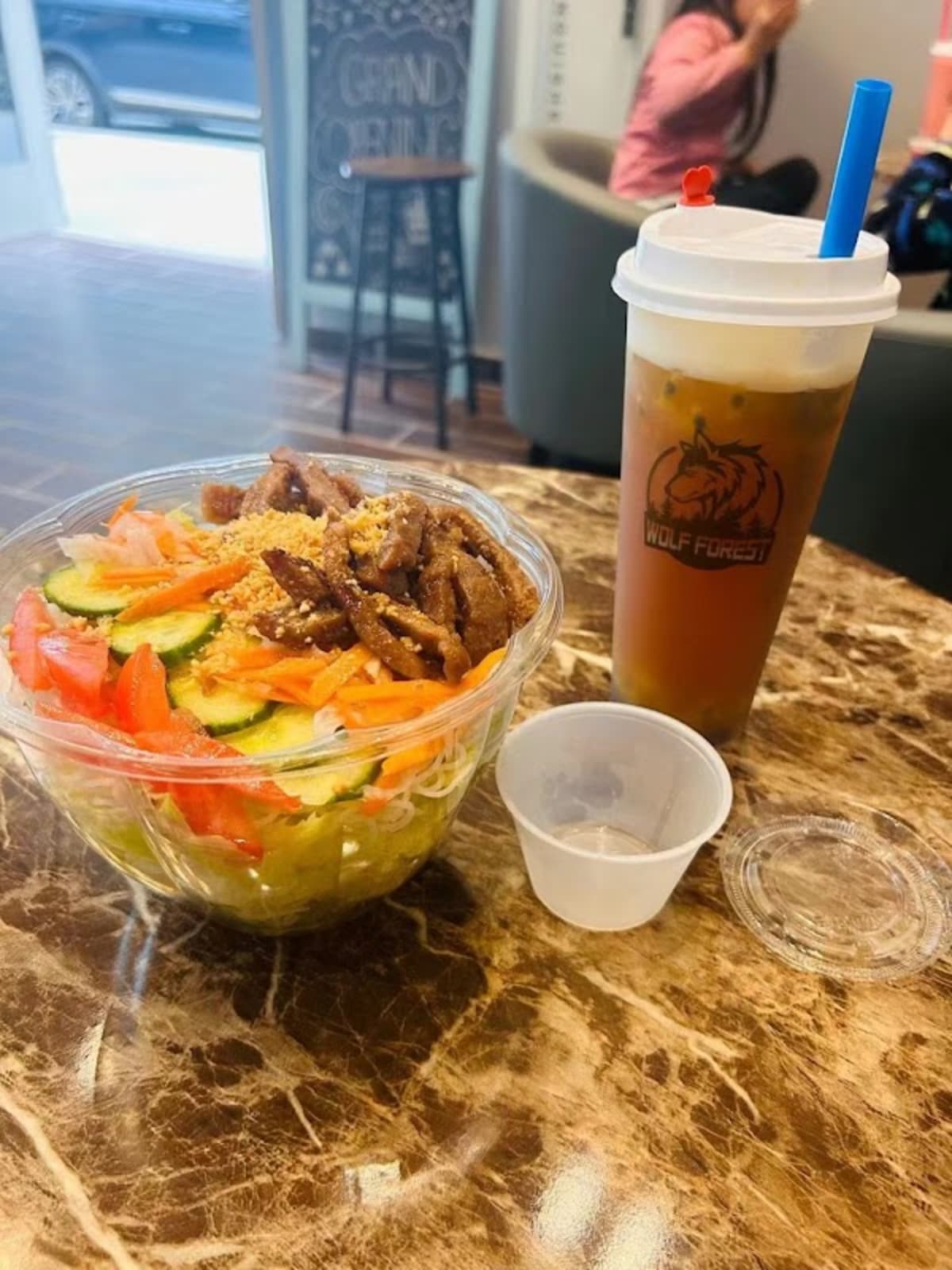 Wolf forest cafe - Photo 2