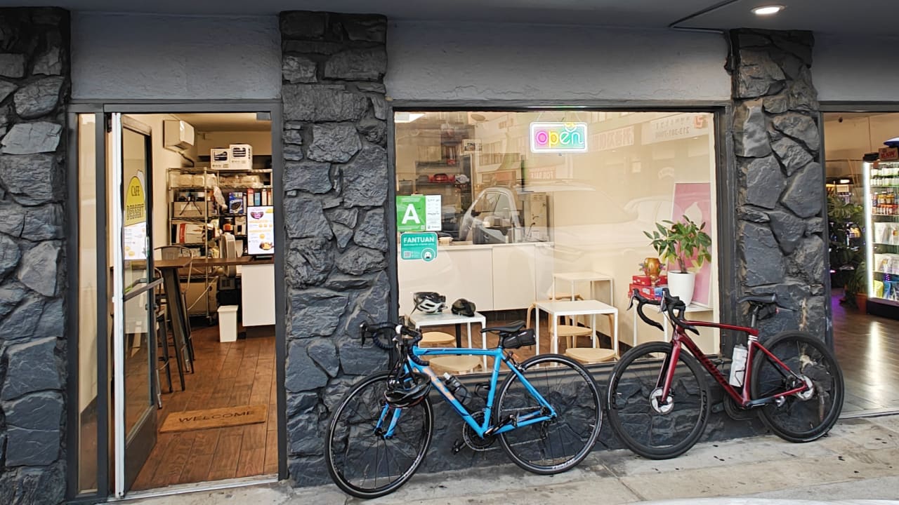Cafe Bandal - Photo 1