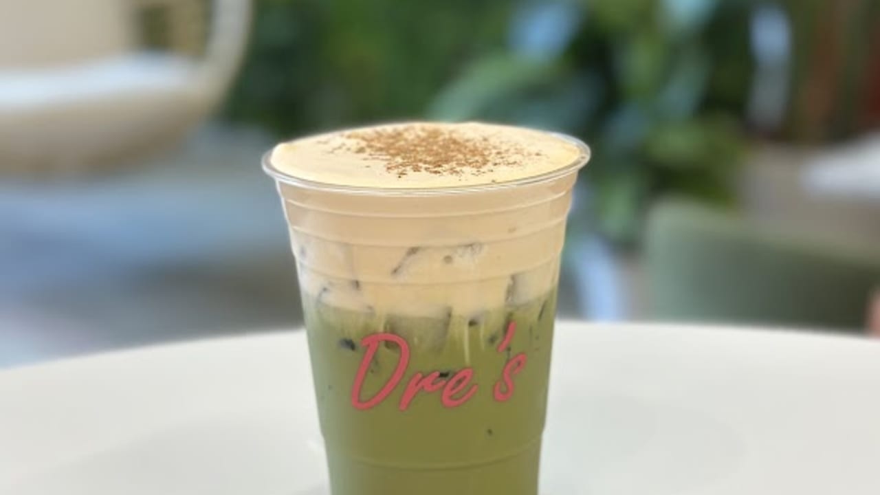 Dre's Cafe - Photo 2